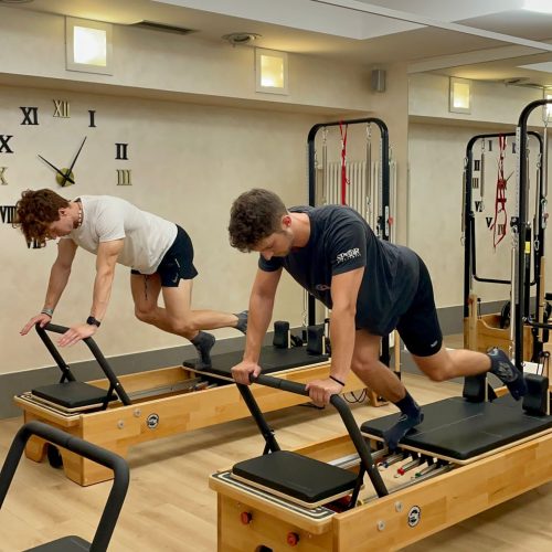 Studio Pilates Reformer (1)